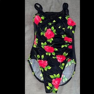 Miraclesuit Swimsuit size 8 … Red Rose on Black. worn condition showing signs